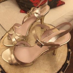 FRANCO SARTO GOLD PLATFORM SANDALS - size 8